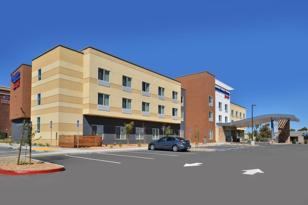 Comfort Suites Woodland - Sacramento Airport מראה חיצוני תמונה
